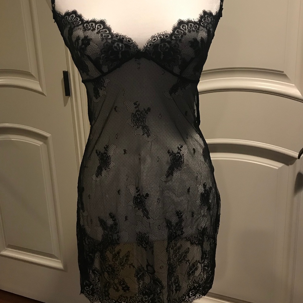 NWT ANN SUMMERS CHEMISE / NEGLIGEE  BLACK LACE